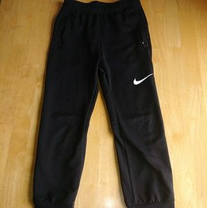Nike Dri-Fit boys joggers size M